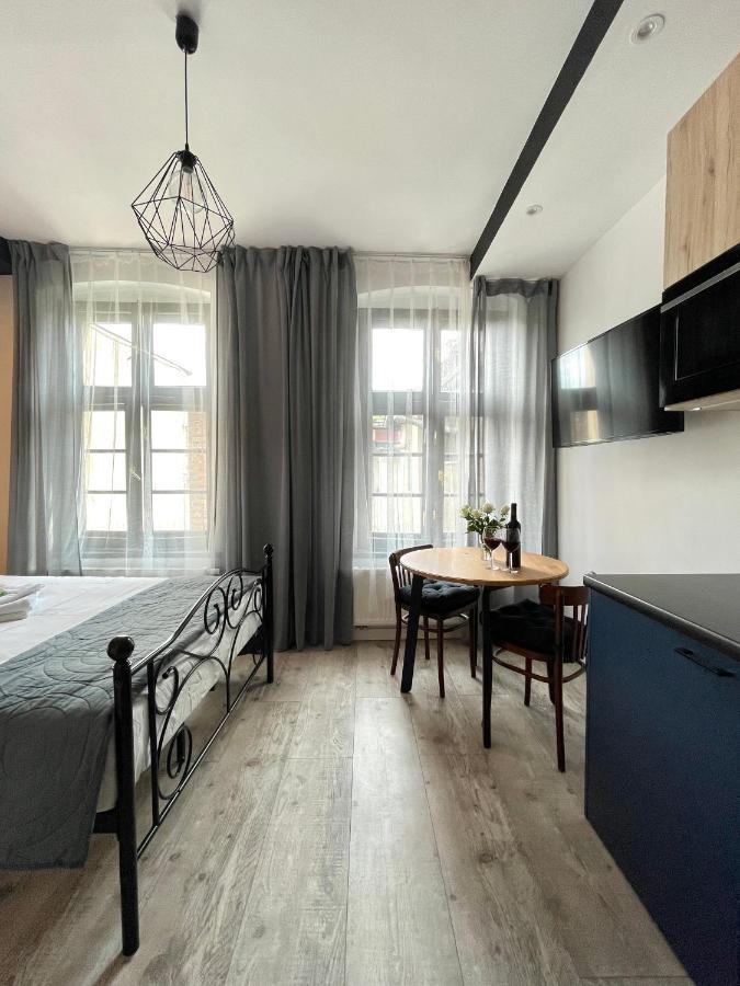 Copernicus Street Apartment - Broken Flowers And Twin Peaks Torun Exterior photo