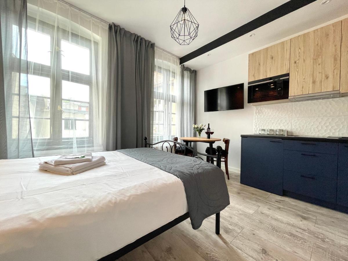 Copernicus Street Apartment - Broken Flowers And Twin Peaks Torun Exterior photo