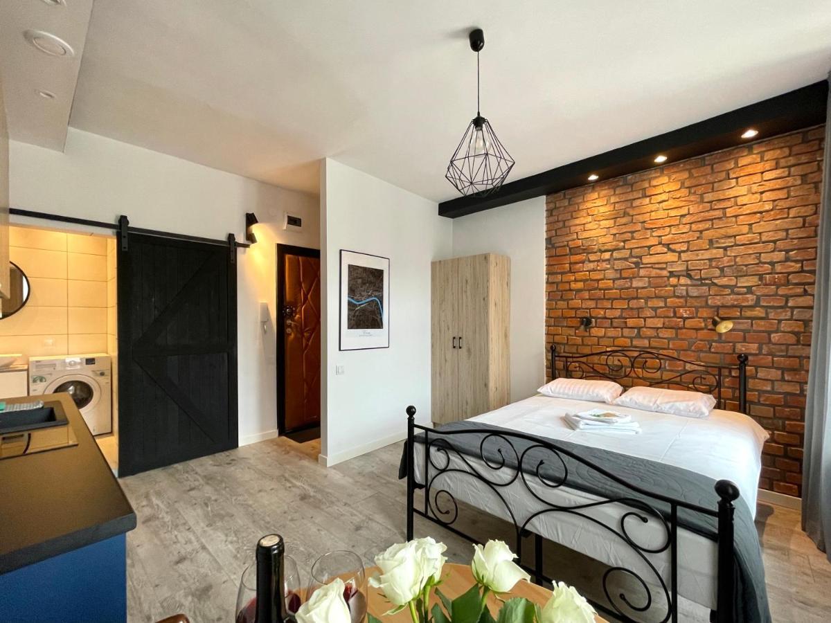 Copernicus Street Apartment - Broken Flowers And Twin Peaks Torun Exterior photo