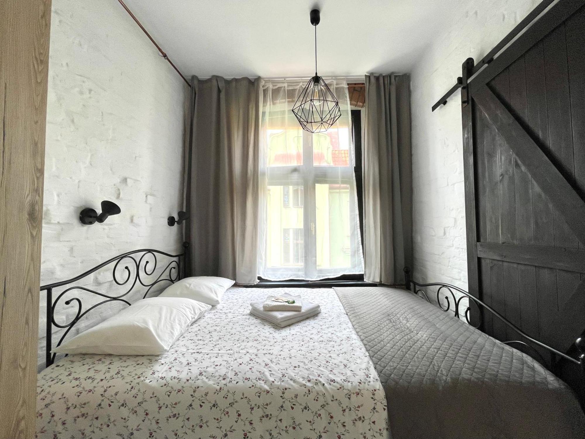 Copernicus Street Apartment - Broken Flowers And Twin Peaks Torun Exterior photo