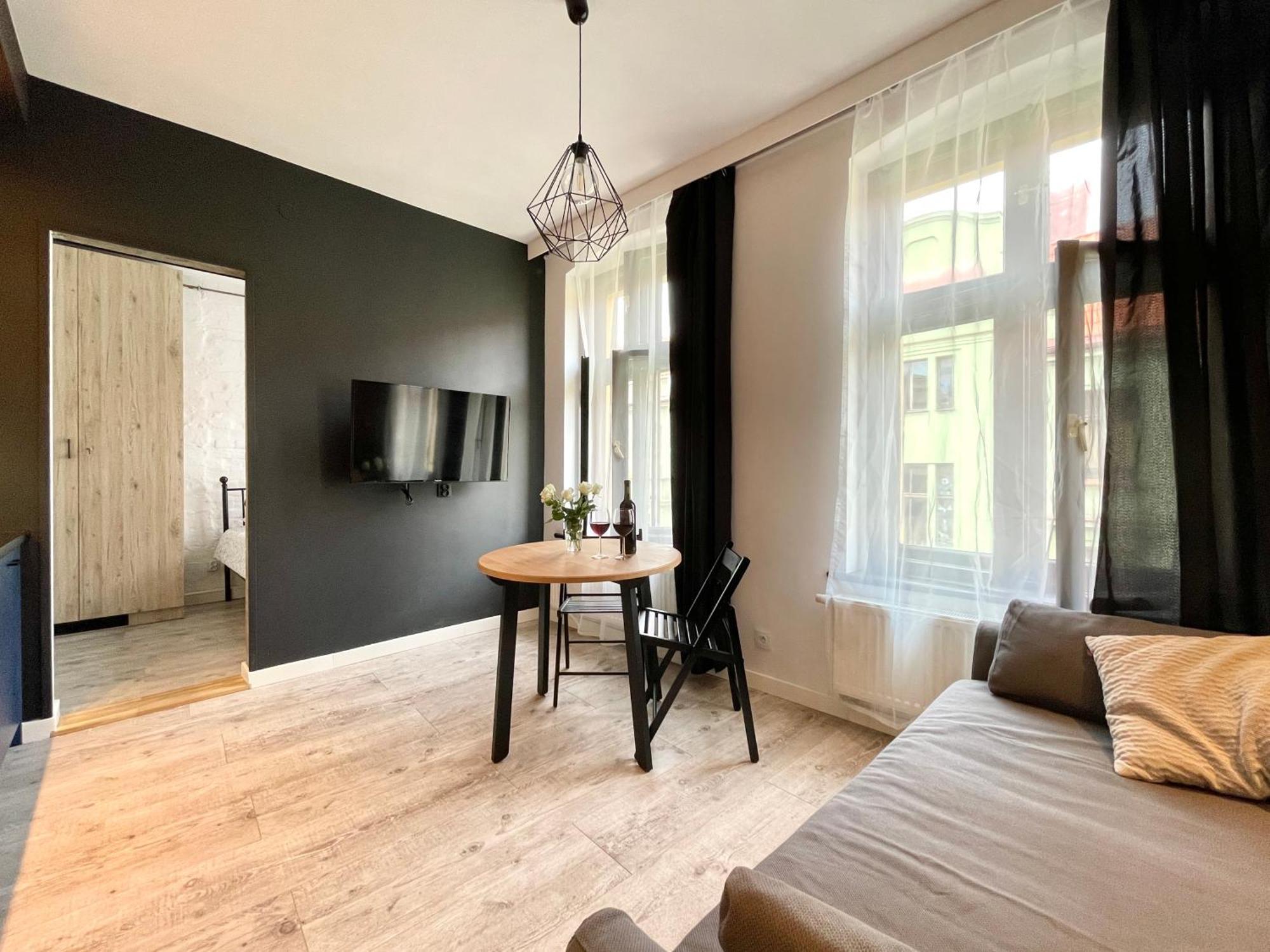 Copernicus Street Apartment - Broken Flowers And Twin Peaks Torun Exterior photo